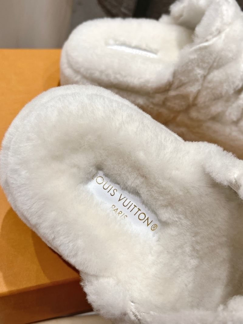 Louis Vuitton Slippers